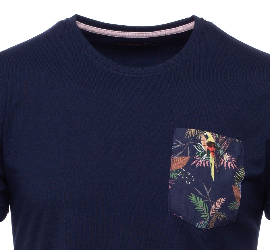 Straight-Cut T-Shirt with Printed Pocket - Superior Comfort and Durability